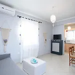 Lägenhet Levanda Cozy