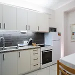 Levanda Cozy